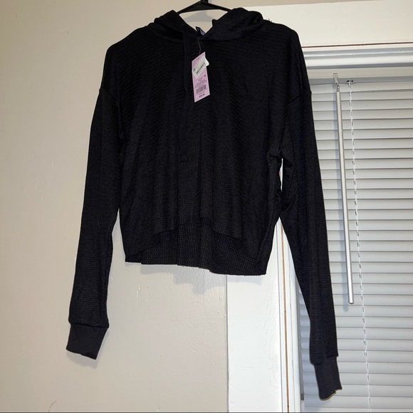NWT cropped hoodie